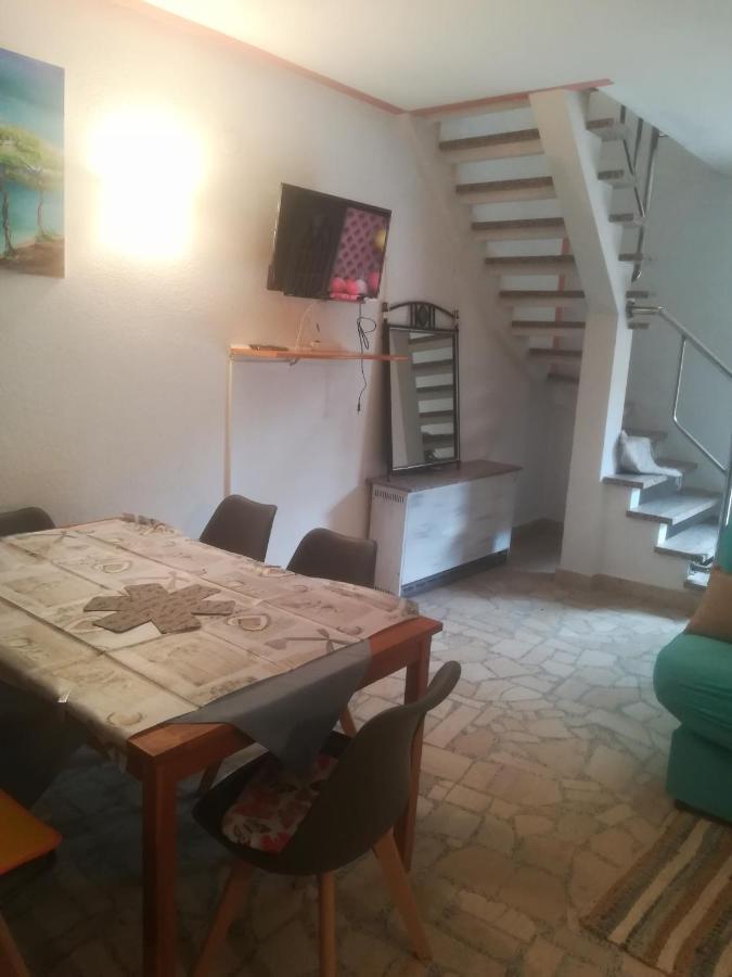 Villa Edward Premantura Kültér fotó